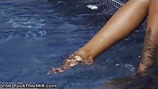 Big ass latina milf canela skin slams her booty on huge big dick Thumbnail